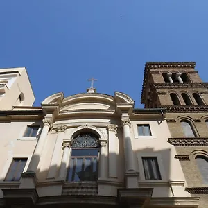  Apartment Domus Trilussa Italy