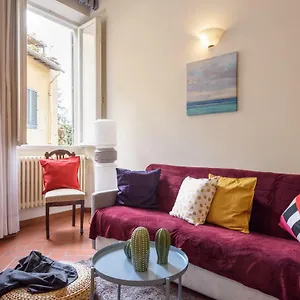  Apartment Enchanting Alcove In Ponte Vecchio Italy